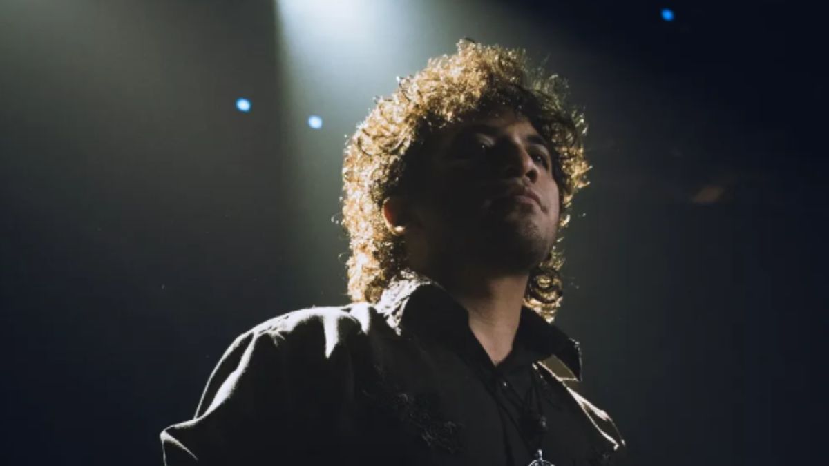 Fernando Sosa logró recrear la mística de Gustavo Cerati y despertó elogios en el público argentino.