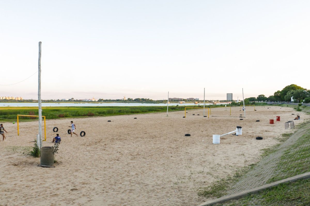 Con espacios renovados, Santa Fe se prepara para una nueva temporada de verano. Con espacios renovados, Santa Fe se prepara para una nueva temporada de verano.