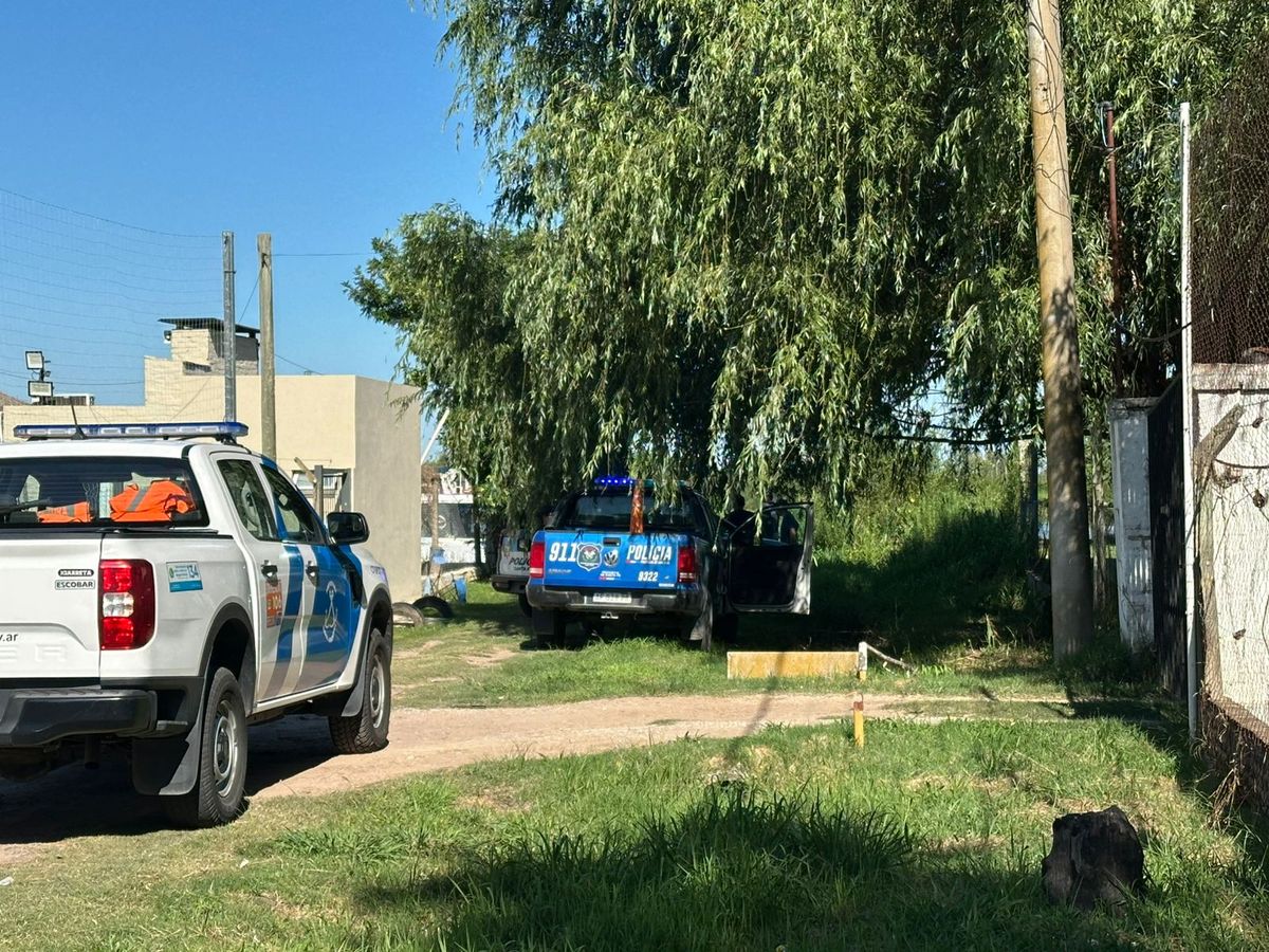 Sauce Viejo: hallaron dos hombres asesinados a balazos en una embarcación que iba a la deriva por el río Coronda