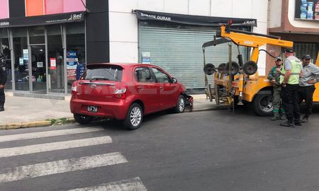 En la zona del incidente se puso en marcha un operativo de tránsito. En la zona del incidente se puso en marcha un operativo de tránsito.