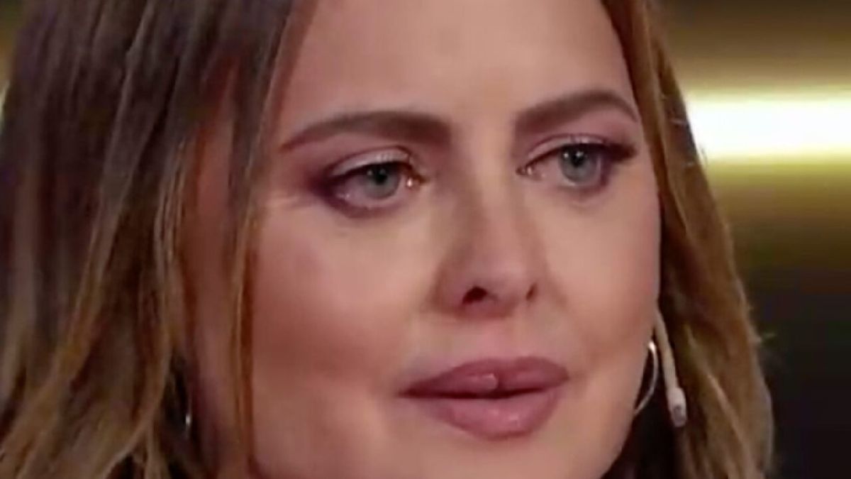 Silvina Luna se encuentra muy delicada luego de haberse sometido a diferentes cirugías. Silvina Luna se encuentra muy delicada luego de haberse sometido a diferentes cirugías.