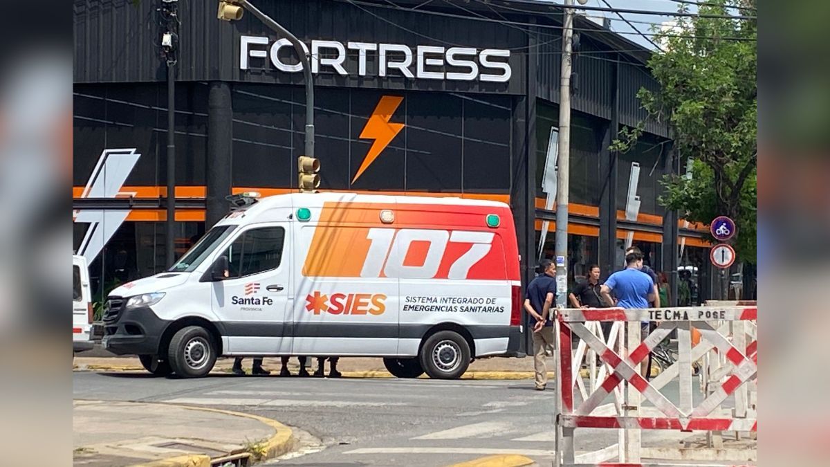 Se registraron demoras en el tránsito debido a las obras de Assa que se llevan adelante en el lugar del accidente.