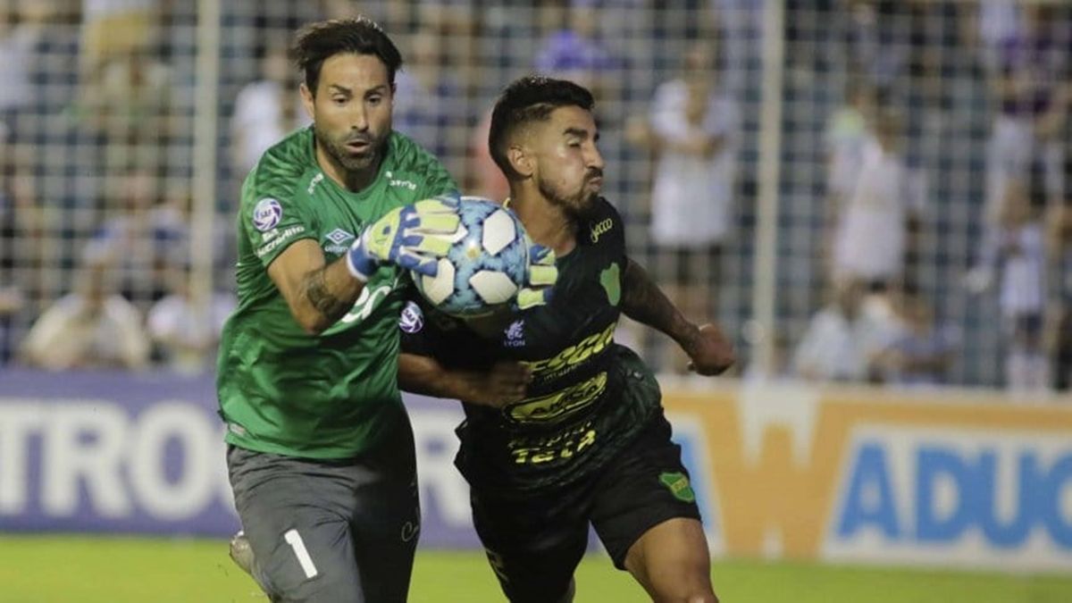 Atlético Tucumán no aguantó la ventaja y terminó igualando con Defensa y Justicia
