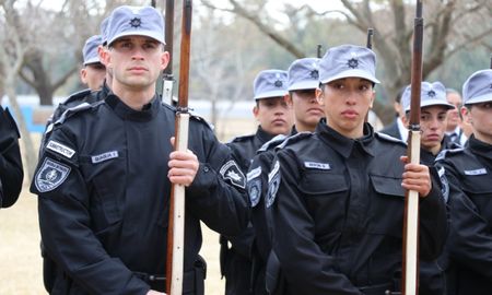 La Provincia abre la inscripción para el ingreso a la Policía a 1.800 aspirantes. La Provincia abre la inscripción para el ingreso a la Policía a 1.800 aspirantes.