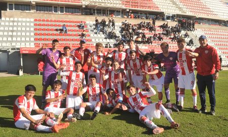 A falta de dos partidos, la reserva de Unión se consagró campeona de la Liga Santafesina. A falta de dos partidos, la reserva de Unión se consagró campeona de la Liga Santafesina.