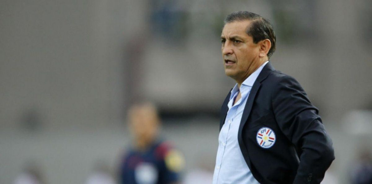 Ramón Díaz fue presentado como nuevo entrenador de Libertad de Paraguay