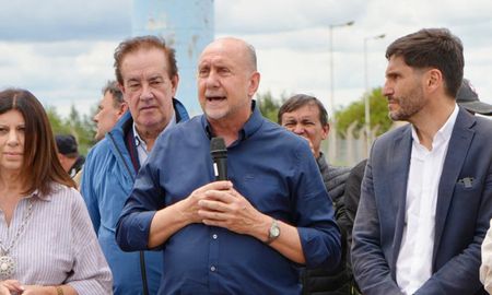 Omar Perotti participó del acto de inauguración de la Ruta 3 junto al gobernador Maximiliano Pullaro. Omar Perotti participó del acto de inauguración de la Ruta 3 junto al gobernador Maximiliano Pullaro.
