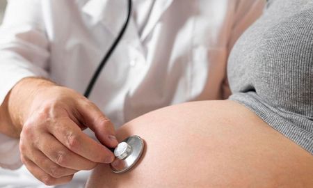 Médicos obstetras pidieron que las mujeres que llevan adelante un embarazo no entren en pánico y se cuiden del covid. Médicos obstetras pidieron que las mujeres que llevan adelante un embarazo no entren en pánico y se cuiden del covid.