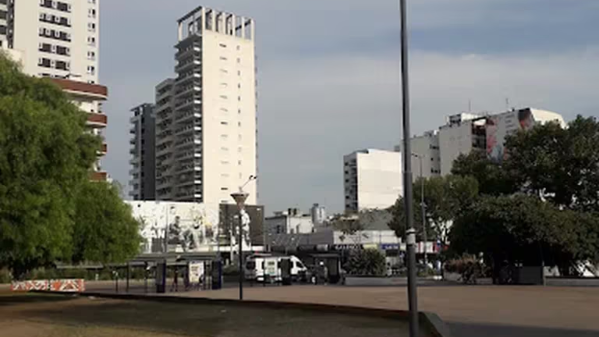 El hecho ocurrió frente a la Municipalidad de Lomas de Zamora. El hecho ocurrió frente a la Municipalidad de Lomas de Zamora.
