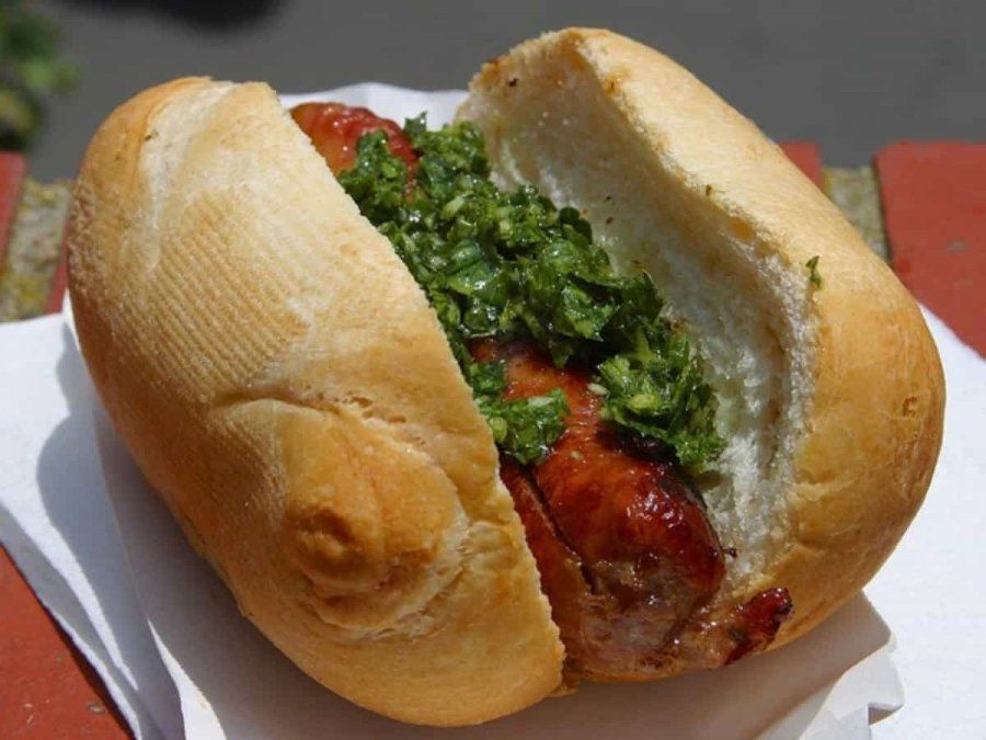 Eligen al choripán en el top 5 de los sándwiches del mundo