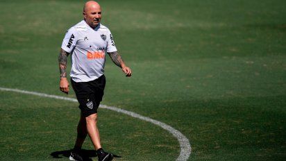 Jorge Sampaoli se enojó con Juan Cazares y no lo quiere más en Atlético Mineiro