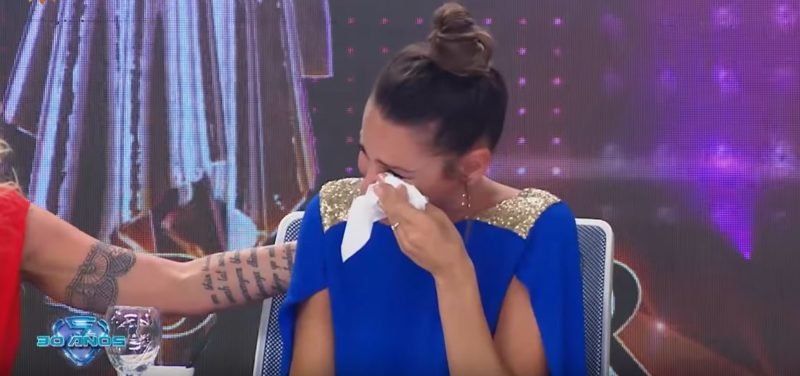 Pampita se largó a llorar en pleno Showmatch: “Se murió un familiar”