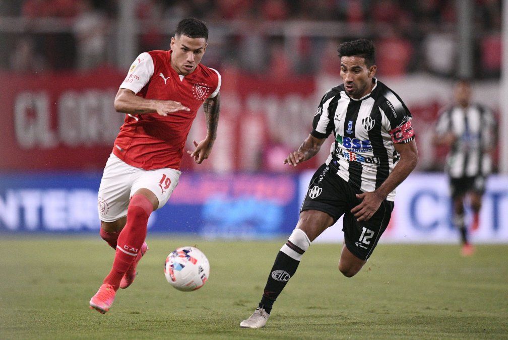 Alex Vigo está a préstamo en Independiente hasta diciembre de este año. Si River Plate decide venderlo en el actual mercado de pases europeo deberá resarcir al club de Avellaneda.