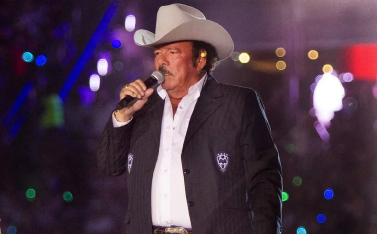 Lalo Mora habl&oacute; sobre el incidente con su fan.