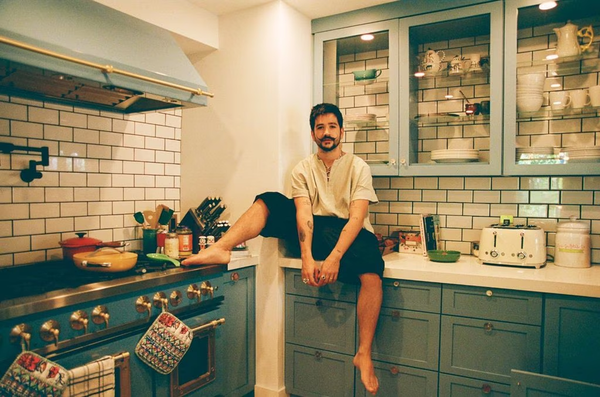 La cocina de Camilo y Evaluna Montaner es una de las áreas más originales de la casa.