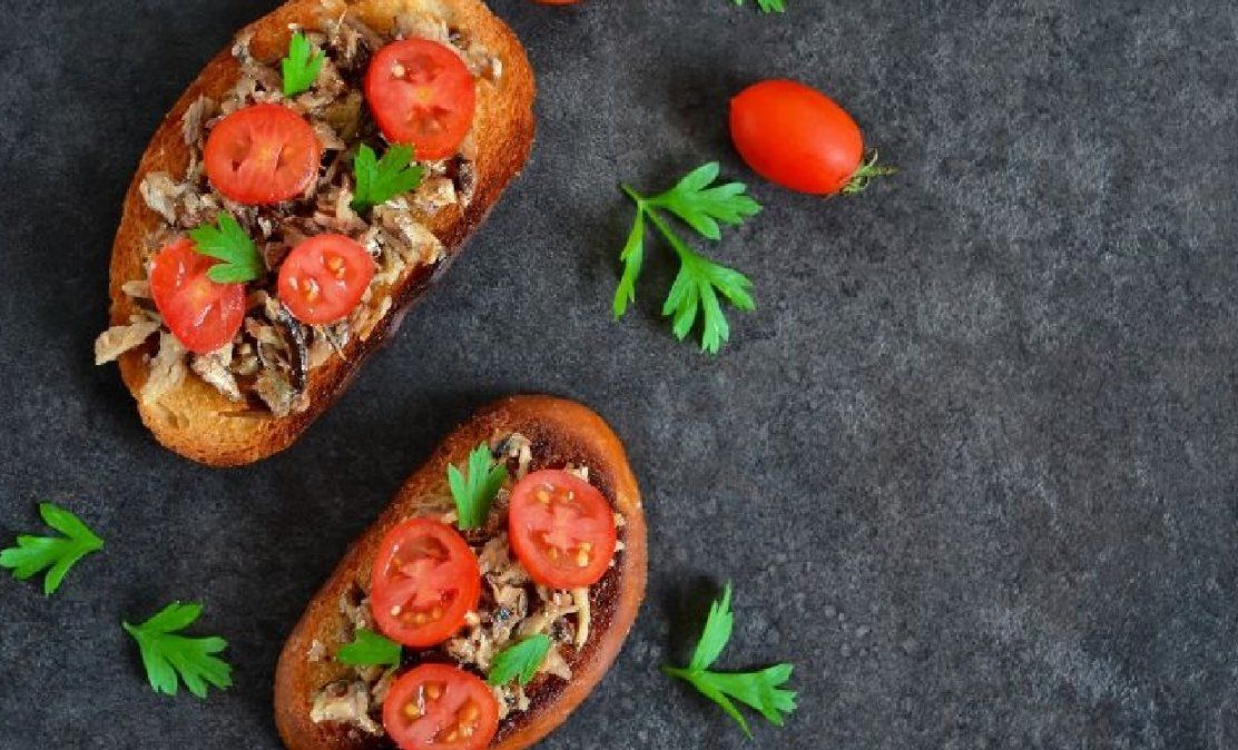 Cómo hacer tostadas de sardinas