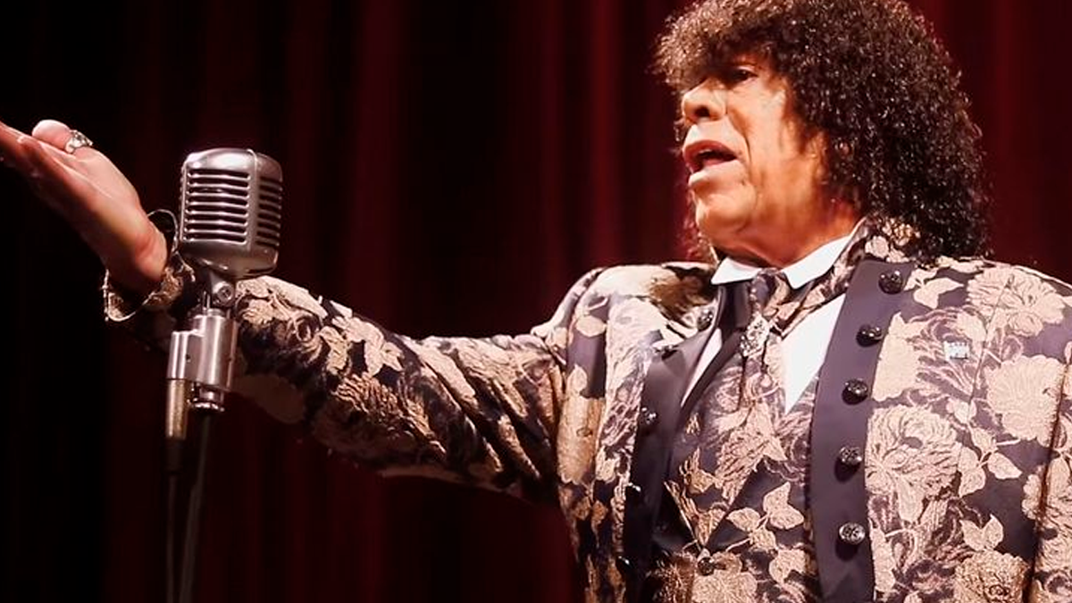 Con este gesto notó que hubo mejora en la oxigenación y frecuencia cardíaca de Carlos. El médico