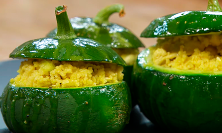 Zapallitos rellenos para el almuerzo de hoy