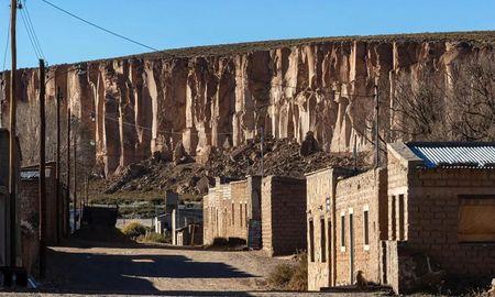 Escapada a Barrancas, un pequeño rincón escondido en Jujuy. Escapada a Barrancas, un pequeño rincón escondido en Jujuy.