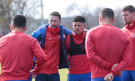 Imanol Machuca junto a Cristian González en los primeros entrenamientos del Kily en el Tatengue. Foto prensa Unión. Imanol Machuca junto a Cristian González en los primeros entrenamientos del Kily en el Tatengue. Foto prensa Unión.