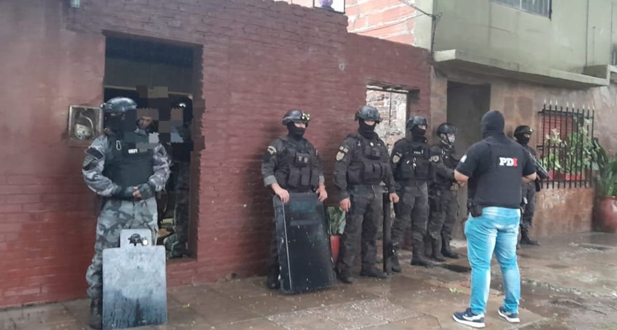 Uno de los allanamientos tuvieron lugar en barrio Centenario.&nbsp;