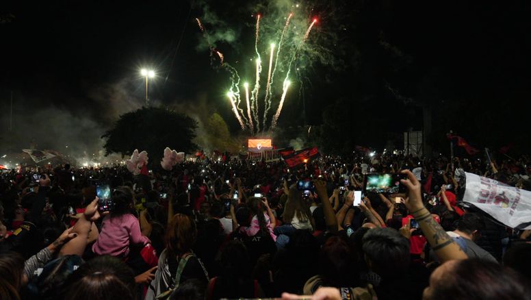 En las buenas y en las malas, mucho más: Colón festejó sus 120 años de historia