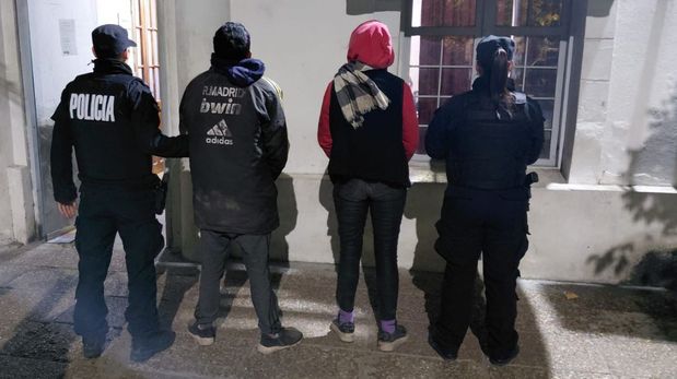 Un hombre y una mujer fueron aprehendidos en el norte de Santa Fe.