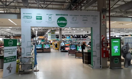 Palermo: una pareja detenida tras el robo a un hipermercado Palermo: una pareja detenida tras el robo a un hipermercado