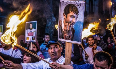 En Rosario, el caso de Franco Casco se convirtió en un emblema de la lucha contra la violencia policial. En Rosario, el caso de Franco Casco se convirtió en un emblema de la lucha contra la violencia policial.