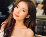 Suzy abrió su propio canal de YouTube y sorprendió a los fans con su primer video. Suzy abrió su propio canal de YouTube y sorprendió a los fans con su primer video.
