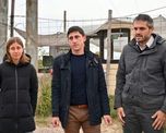 Garibaldi encabezó una jornada de relevamiento y análisis urbano en diversos barrios del sur de Santa Fe. Garibaldi encabezó una jornada de relevamiento y análisis urbano en diversos barrios del sur de Santa Fe.