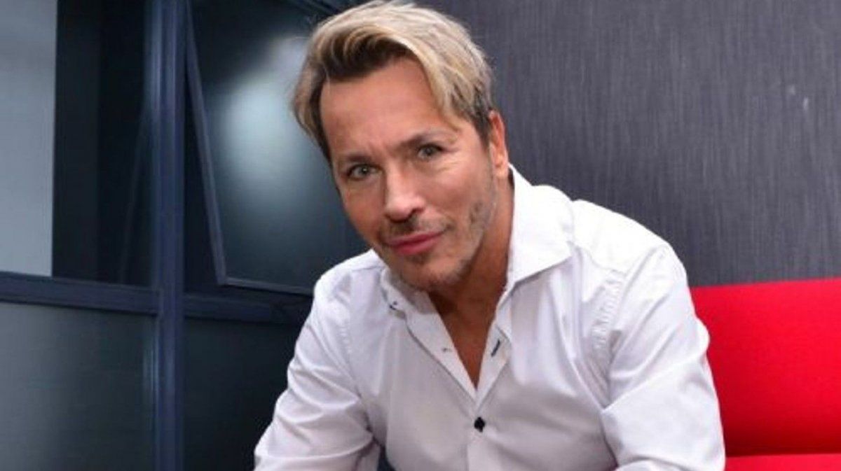 El hecho se produjo en las primeras horas de este domingo tras una cena con amigas. Guido Süller recibió un impacto de otro automóvil que se dio a la fuga.