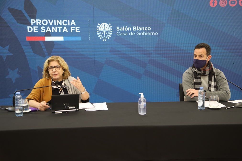 Perotti buscó el apoyo de los gremios para un eventual retroceso de fase por el avance del coronavirus