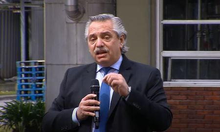 Alberto Fernández se refirió al conflicto con la Policía Bonaerense. Alberto Fernández se refirió al conflicto con la Policía Bonaerense.
