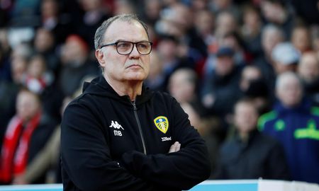 Marcelo Bielsa consiguió el ascenso a la Premier League con el Leeds gracias a la derrota del West Bromwich Albien ante Huddersfield. Marcelo Bielsa consiguió el ascenso a la Premier League con el Leeds gracias a la derrota del West Bromwich Albien ante Huddersfield.