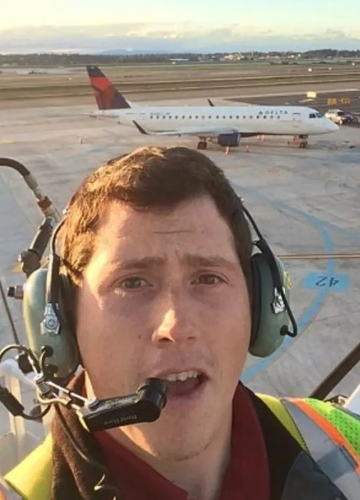 Richard Russell tenía 29 años y aún no se sabe los motivos por el cual tomo esa decisión