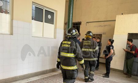 Policía y bomberos trabajaron en el derrumbe del hospital Cullen. Policía y bomberos trabajaron en el derrumbe del hospital Cullen.