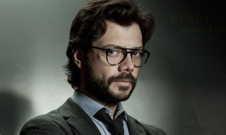 Álvaro Morte, al actor de La casa de Papel, hizo una impactante transformación para una nueva serie. Álvaro Morte, al actor de La casa de Papel, hizo una impactante transformación para una nueva serie.