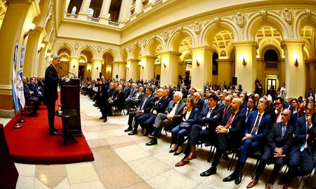 El homenaje de la Corte Suprema tuvo lugar este martes a 40 años de la sentencia del Juicio a las Juntas. El homenaje de la Corte Suprema tuvo lugar este martes a 40 años de la sentencia del Juicio a las Juntas.