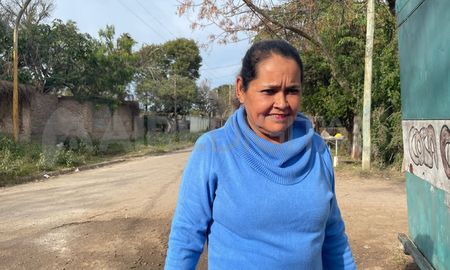 Martina, la abuela de Vanesa, la nena mordida por un perro en Playa Norte, ciudad de Santa Fe Martina, la abuela de Vanesa, la nena mordida por un perro en Playa Norte, ciudad de Santa Fe