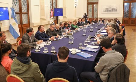 La última reunión de la Junta Provincial de Seguridad de Santa Fe fue el 21 de septiembre de 2022. La última reunión de la Junta Provincial de Seguridad de Santa Fe fue el 21 de septiembre de 2022.