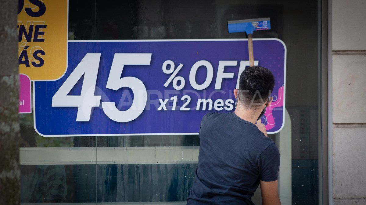 El sector del comercio atraviesa una crisis profunda.