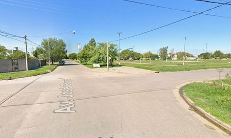 Violento robo a mano armada en Santa Fe: le sustrajeron la moto y la abandonaron a pocas cuadras Violento robo a mano armada en Santa Fe: le sustrajeron la moto y la abandonaron a pocas cuadras