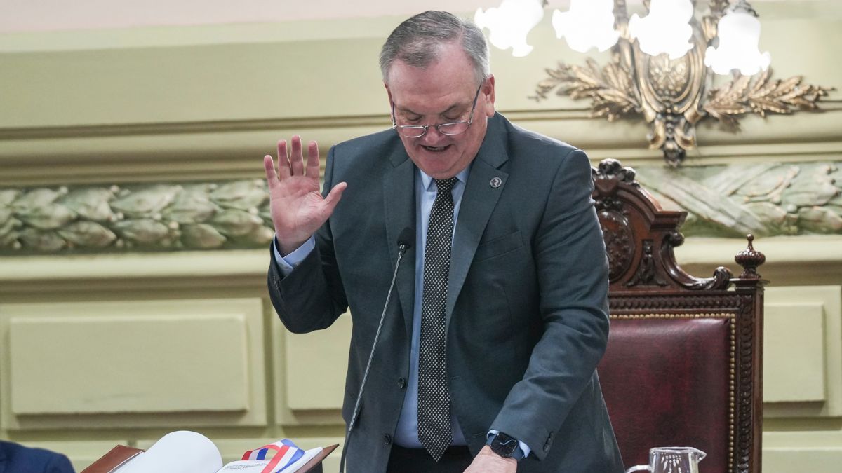 Felipe Michlig fue reelecto como presidente provisional del Senado de Santa Fe.