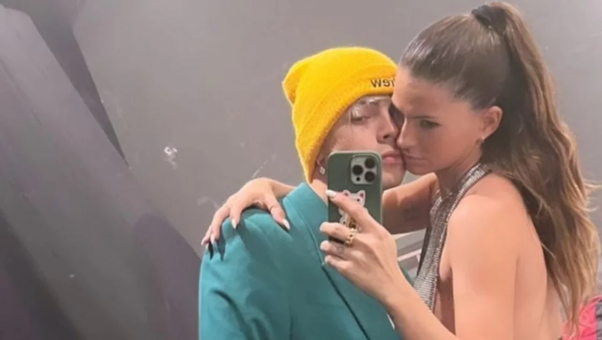 Rusher y la China Suarez enamorados.