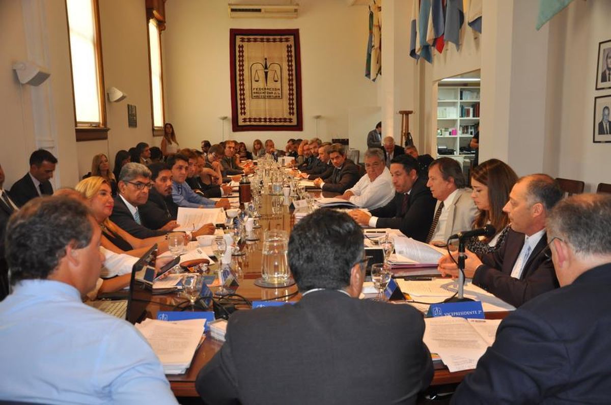 La 132° Asamblea Extraordinaria de la FAM se realizará este jueves en Santa Fe. Imagen ilustrativa.