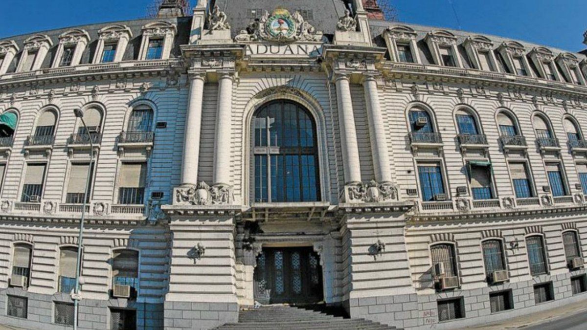 Aduana habilita el cambio de destino para las exportaciones a Rusia