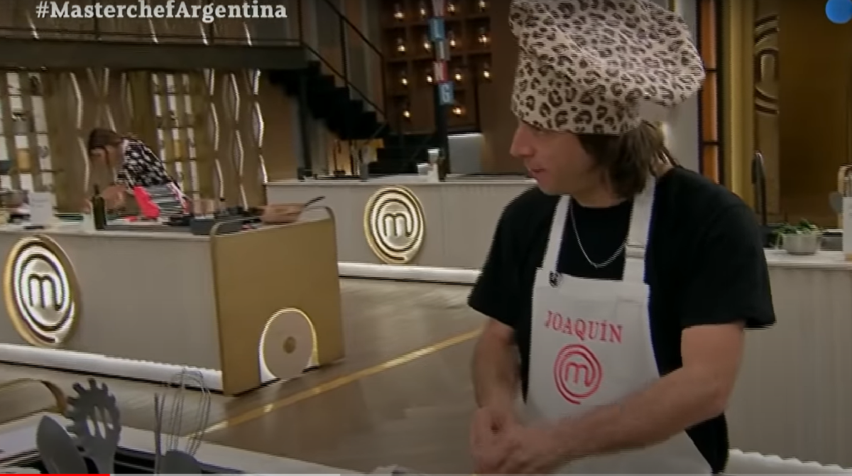 En medio de una nueva emisi&oacute;n del reality, Joaqu&iacute;n Levinton tuvo un percance con la comida.