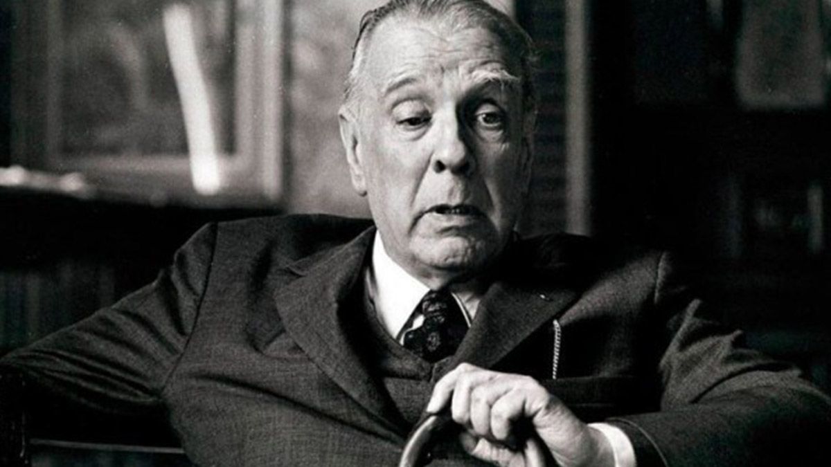 Los cuentos de Borges (El golem, El Aleph, La máquina de pensar de Raimundo Lulio) están plagados de referencias a una IA que el autor llamaba “la mente de una máquina”. Los cuentos de Borges (El golem, El Aleph, La máquina de pensar de Raimundo Lulio) están plagados de referencias a una IA que el autor llamaba “la mente de una máquina”.