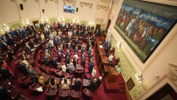 Un 15 de febrero histórico: Pullaro abrió el período ordinario de la Legislatura